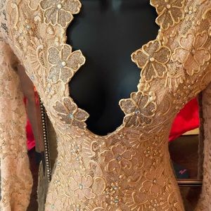 Women’s nude mini lace dress size small